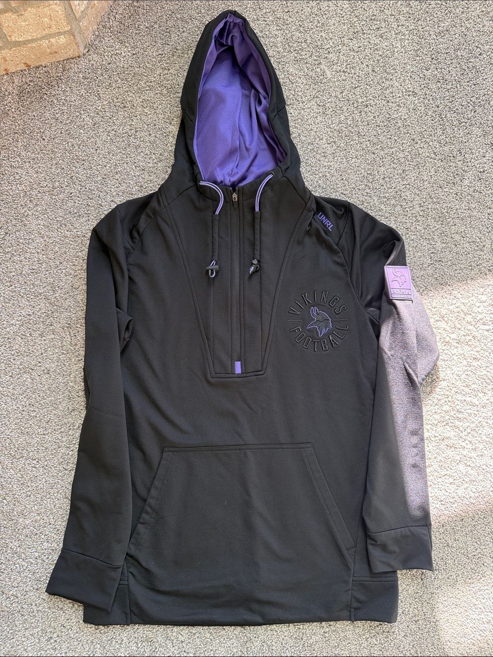 Minnesota Vikings Womens Pullover Hoodie - NWOT - XS